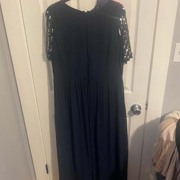 Navy floor length gown - Picture 4 of 7